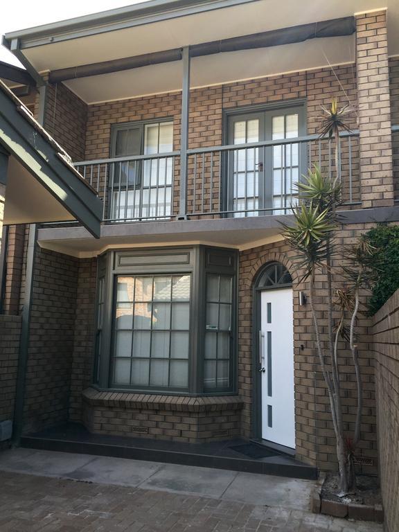 Chic Townhouse In North Adelaide Villa Exterior photo